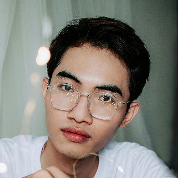 How Well Do Your Glasses Flatter Your Face? Schenectady NY Consumer